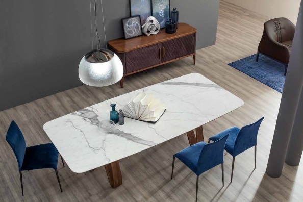 Butterfly dining table - myhome Butterfly dining table - myhome